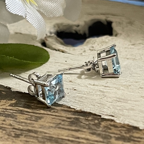 925 Blue Topaz Stud Earrings - Picture 4 of 12